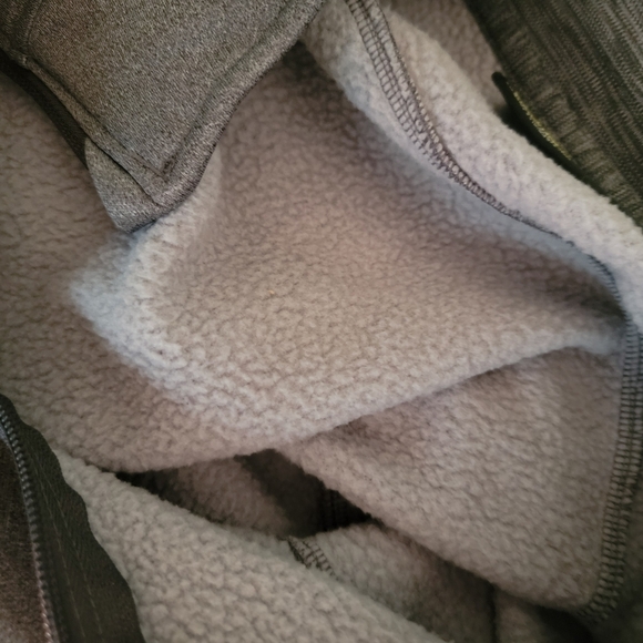 Under Armour Men's Gray Jacket - Picture 7 of 7